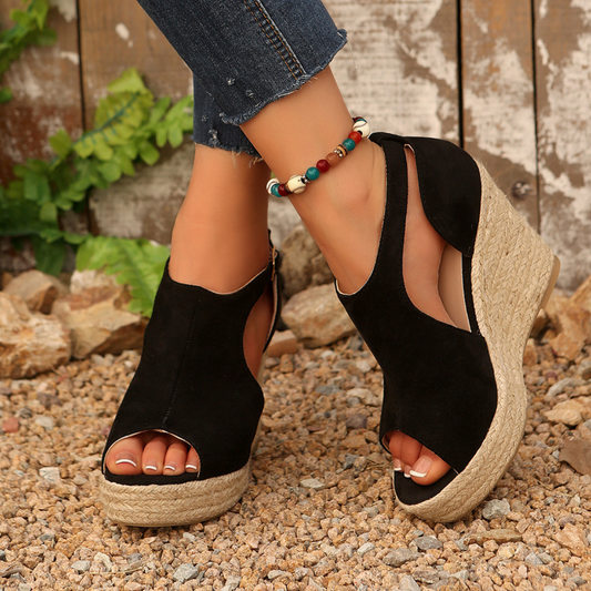 Sandali da donna con plateau e cinturini con fibbia