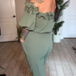 👗 Elegante tuta con spalle scoperte e dettagli a volant – Comoda, femminile e che valorizza la figura