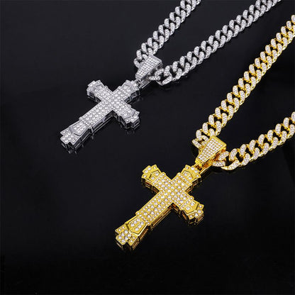 Collana con ciondolo a croce audace hip-hop con strass completi